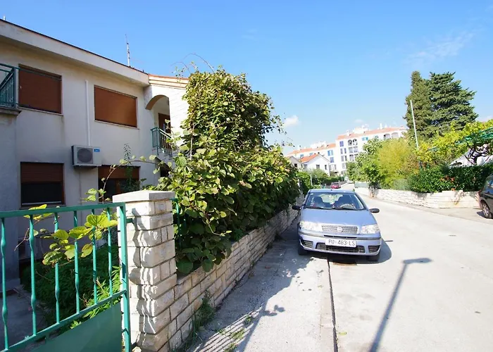 Holiday Apartment Gortanova, A1 Apartamento Pula