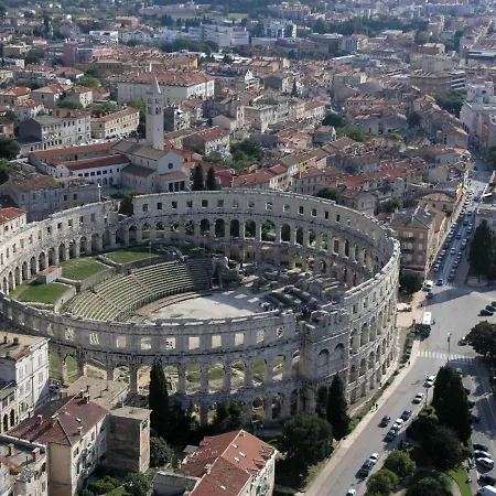 Gortanova 6+2 아파트