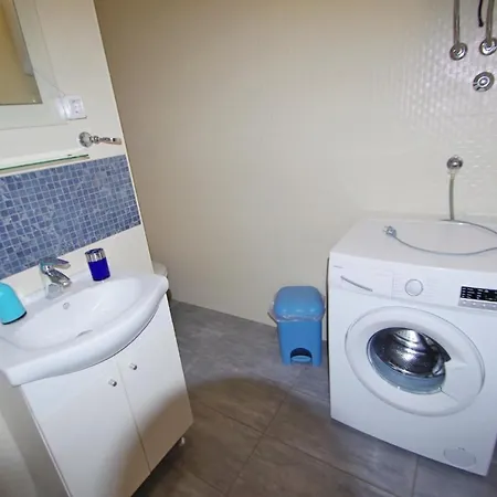 Gortanova 6+2 풀라