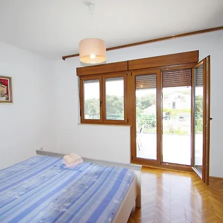 Appartement Gortanova 6+2 *