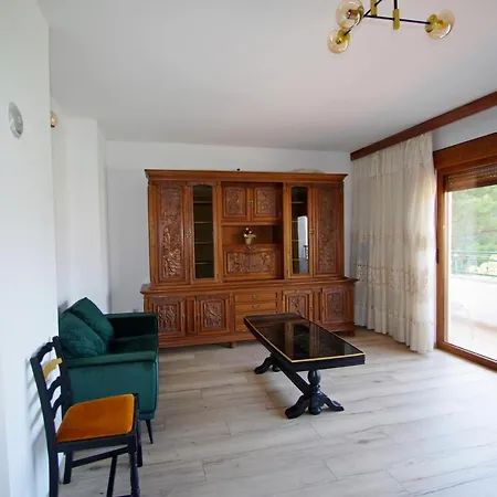 Apartment Gortanova 6+2 *