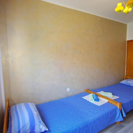 Apartment Gortanova 6+2 Pula