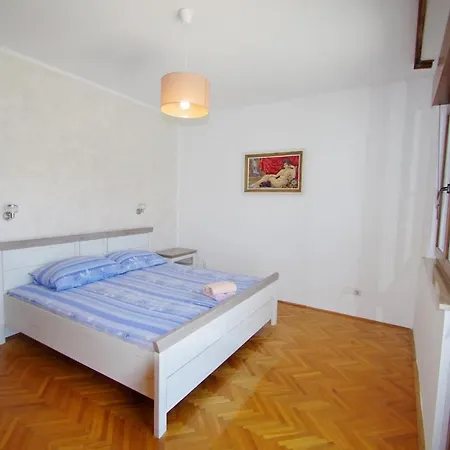 Gortanova 6+2 Apartment *