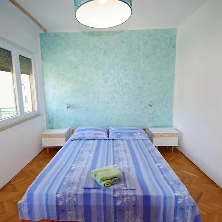 Holiday Apartment Gortanova, A1 *